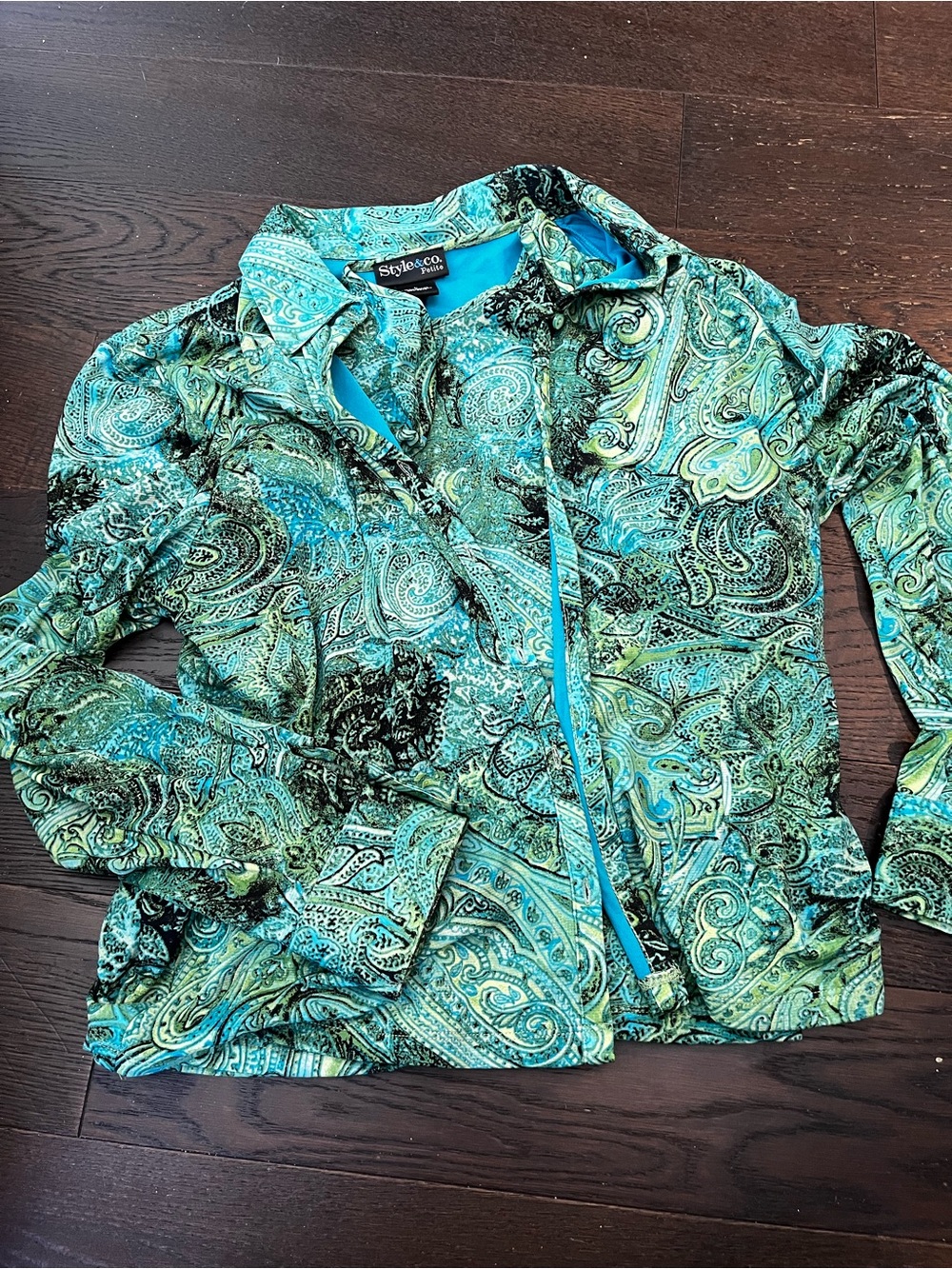 Style & Co. Teal and Green Paisley 2 piece set